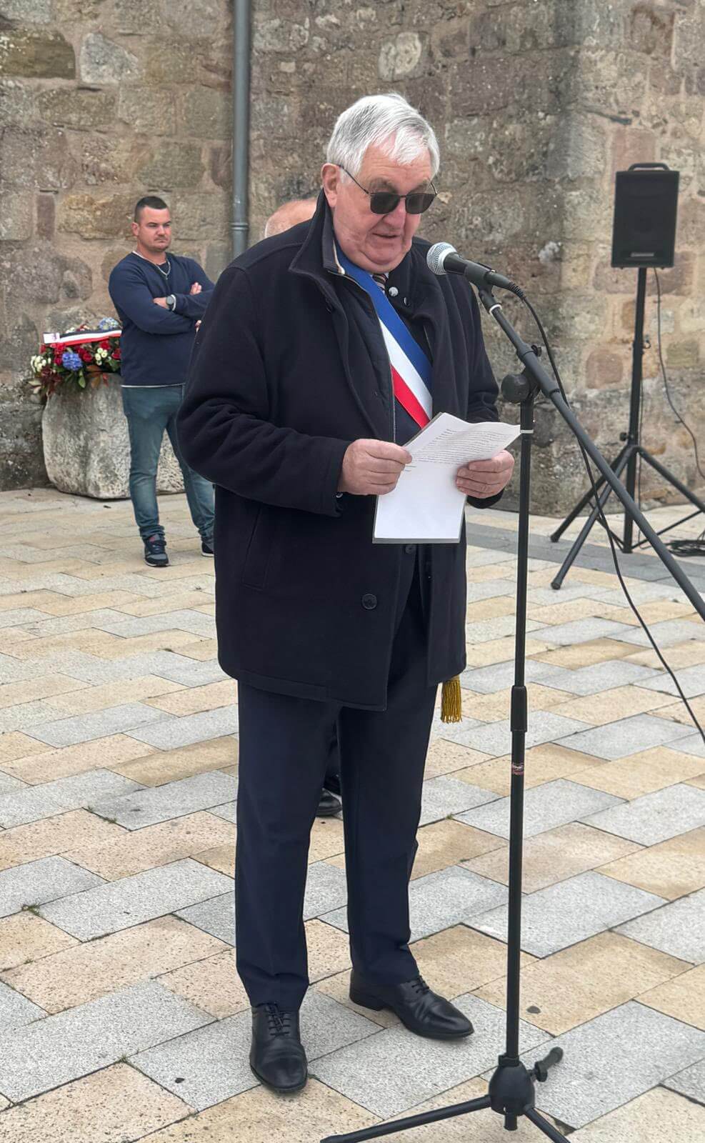 Henri Soulier, maire de Sainte-Féréole, a présidé la cérémonie commémorative du 8 mai 1945 aux côtés des élus, du président des organisations d’anciens combattants et prisonniers de guerre Jean-Marie Bécot, de Mme Patricia Buisson, conseillère départementale et adjointe au maire, en présence des porte-drapeaux et de nombreux citoyens.