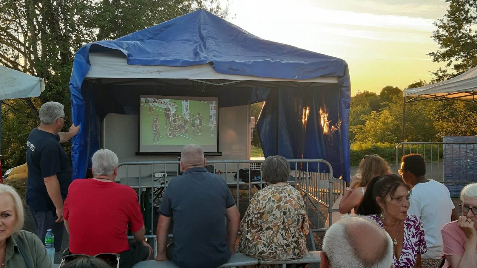 Le Comité des fêtes de Sainte-Féréole a concocté une nouvelle fois une très belle soirée estivale dans la tradition des feux de la Saint-Jean.