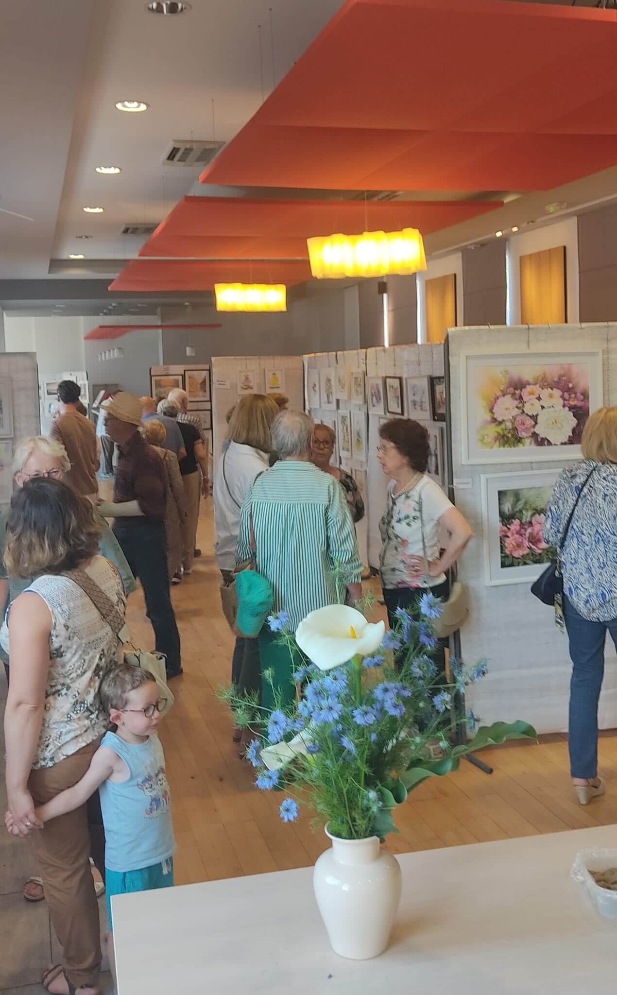 Samedi 31 mai, les artistes du groupe aquarelle de l'association Expressions ont inauguré leur exposition par un vernissage en présence de Henri Soulier, maire, de Patricia Buisson, conseillère départementale, et de Sylvette Marcou, présidente d'Expressions.