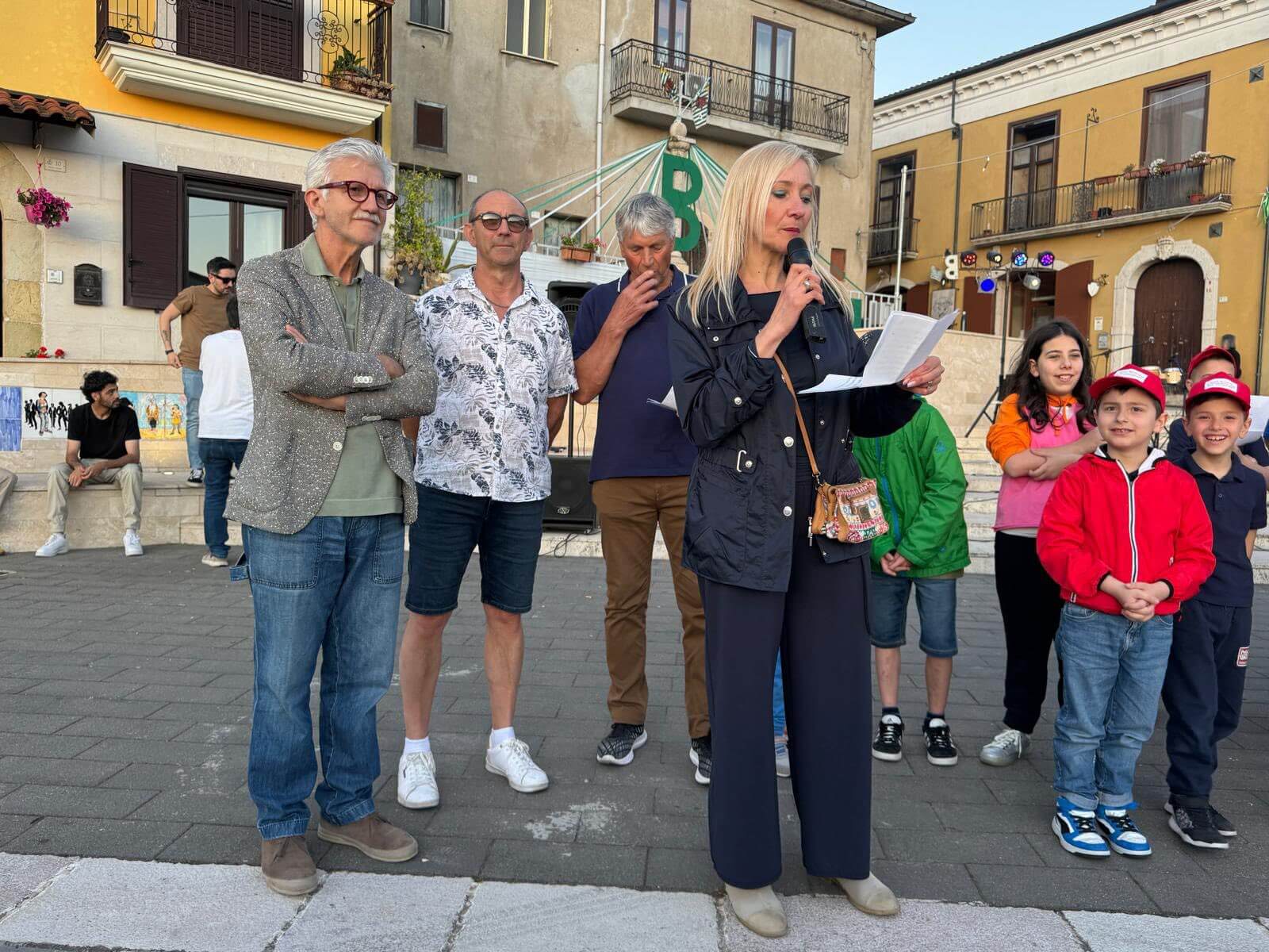 Retour en images sur la réception organisée ce samedi après-midi et soir par la mairie de MANOCALZATI, commune italienne jumelée avec la mairie de Sainte-Féréole, en l’honneur du groupe en voyage à Manocalzati, en Italie du Sud, près de Naples et de la côte amalfitaine !