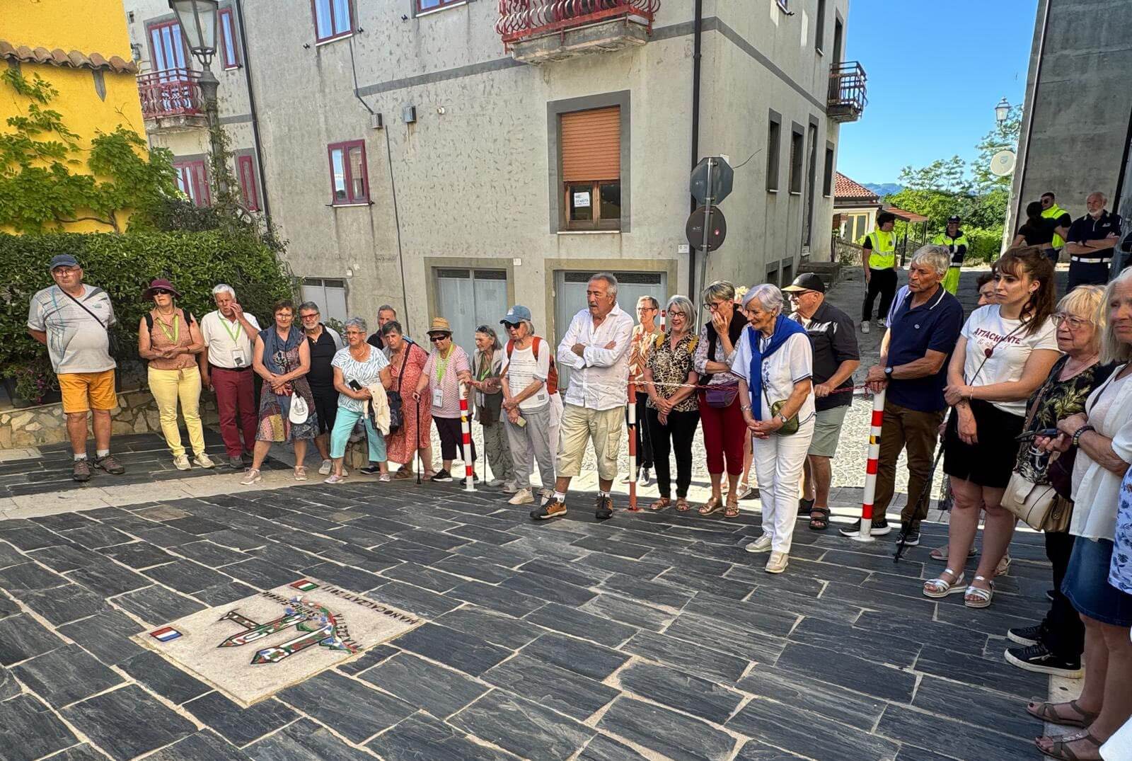 Retour en images sur la réception organisée ce samedi après-midi et soir par la mairie de MANOCALZATI, commune italienne jumelée avec la mairie de Sainte-Féréole, en l’honneur du groupe en voyage à Manocalzati, en Italie du Sud, près de Naples et de la côte amalfitaine !