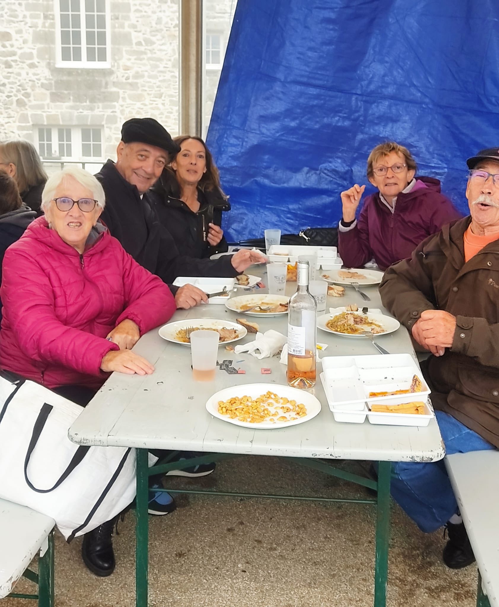Bravo au comité des fêtes de Sainte-Féréole, aux courageux bénévoles et aux visiteurs d’avoir bravé les intempéries et fait perdurer l’esprit de la fête annuelle !