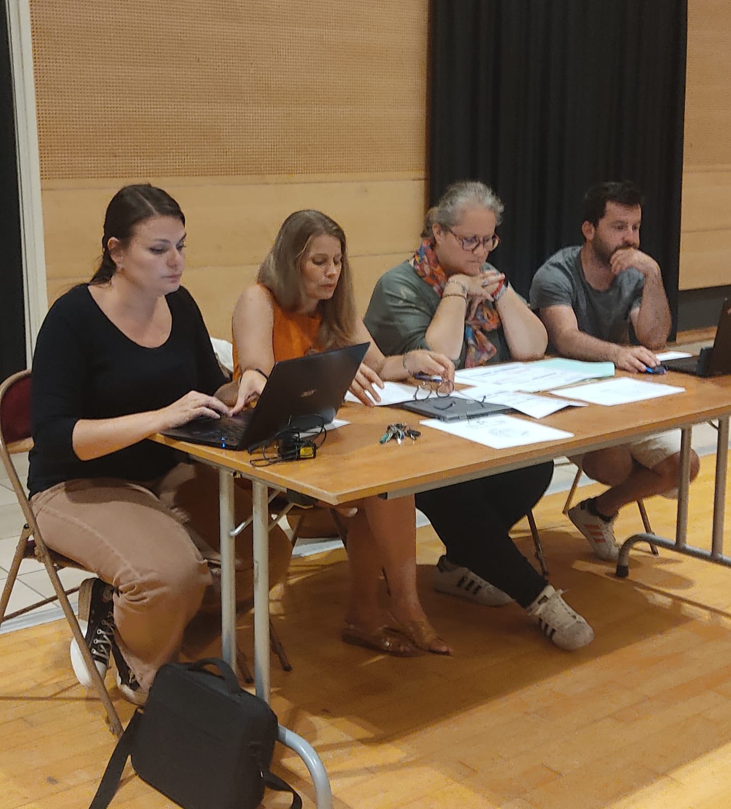 Ce vendredi soir se tenait l’assemblée générale de l’association des parents d’élèves de Sainte-Féréole, présidée par Carmen Malepeyre, en présence de Fanny Charlot, adjointe en charge des affaires scolaires, jeunesse et enfance, et d’élus de la commune.