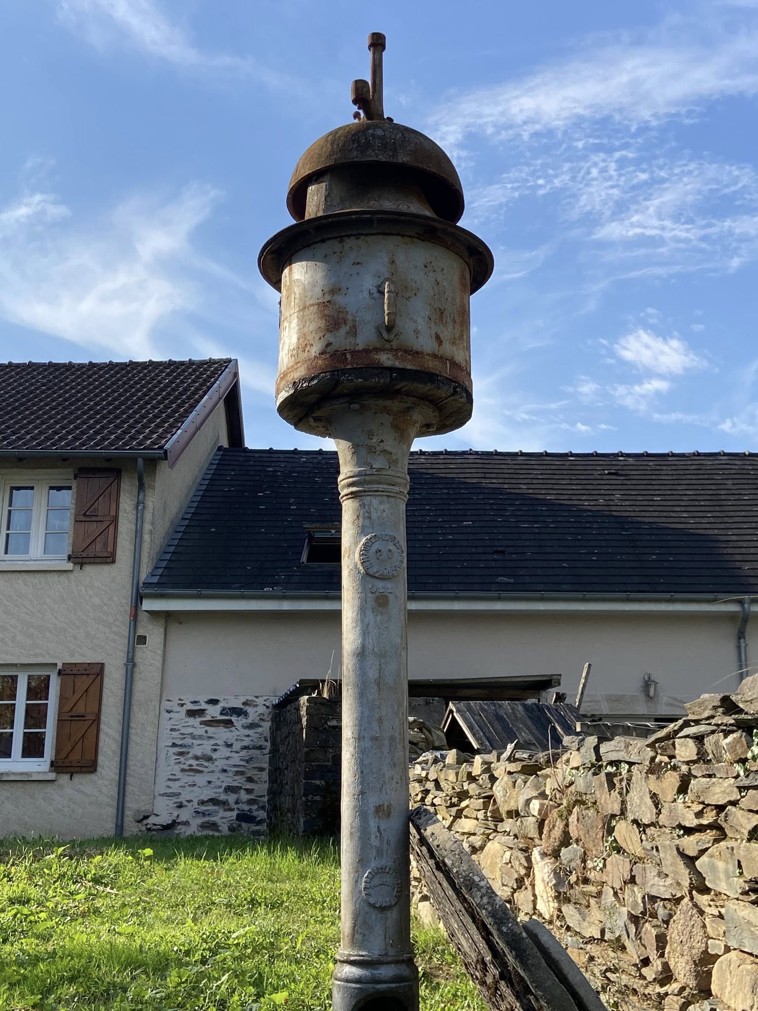 Pays d'art et d'histoire Vézère Ardoise et la mairie de Sainte-Féréole proposaient une découverte du patrimoine architectural et environnemental du village de Laubeyrie.