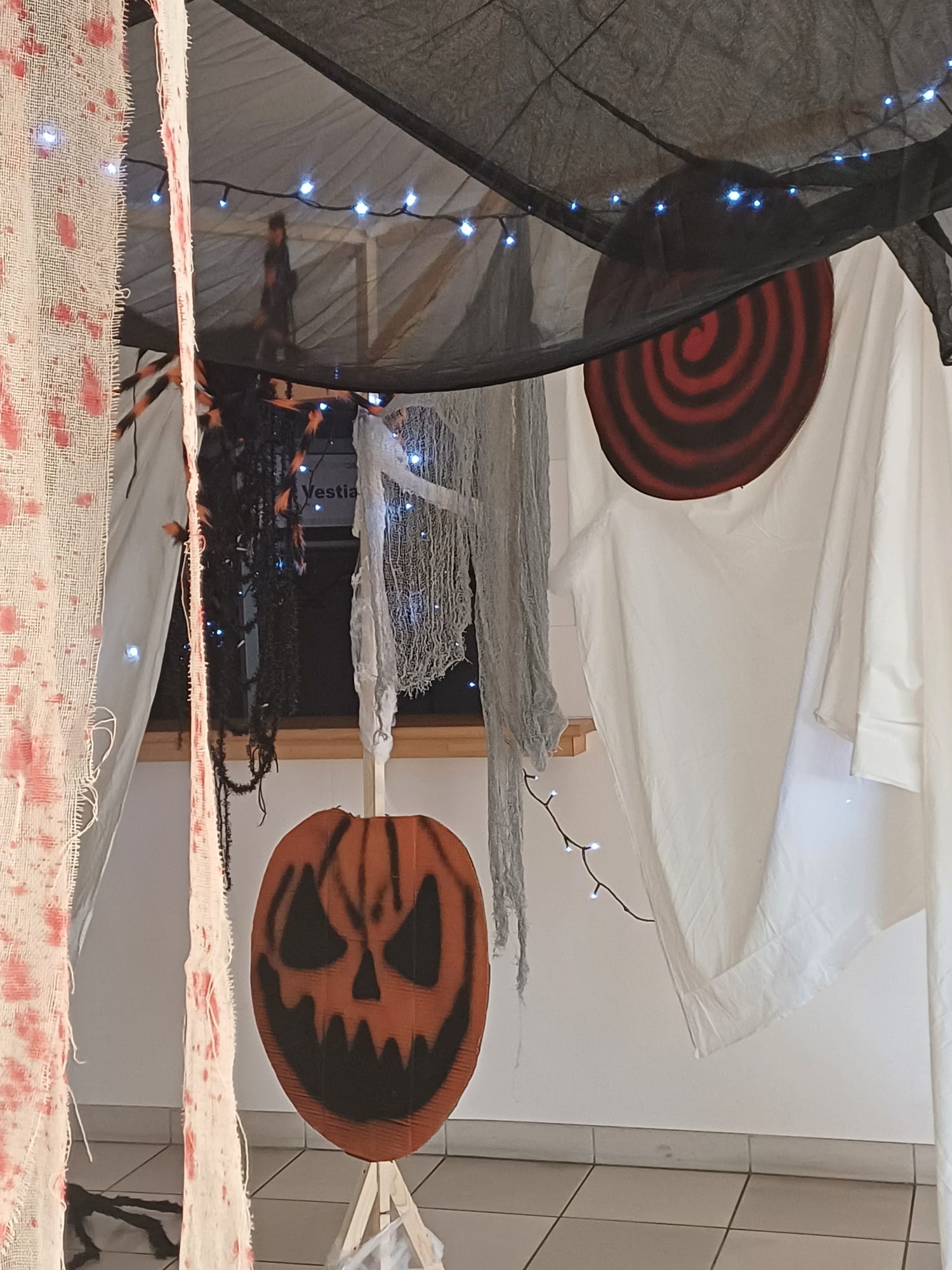 Vendredi se tenait la BOUM D'HALLOWEEN ! Une soirée pour les enfants organisée par l’APE Sainte-Féréole. Une belle réussite pour les enfants et les parents, animée par DJ Lajoinie.