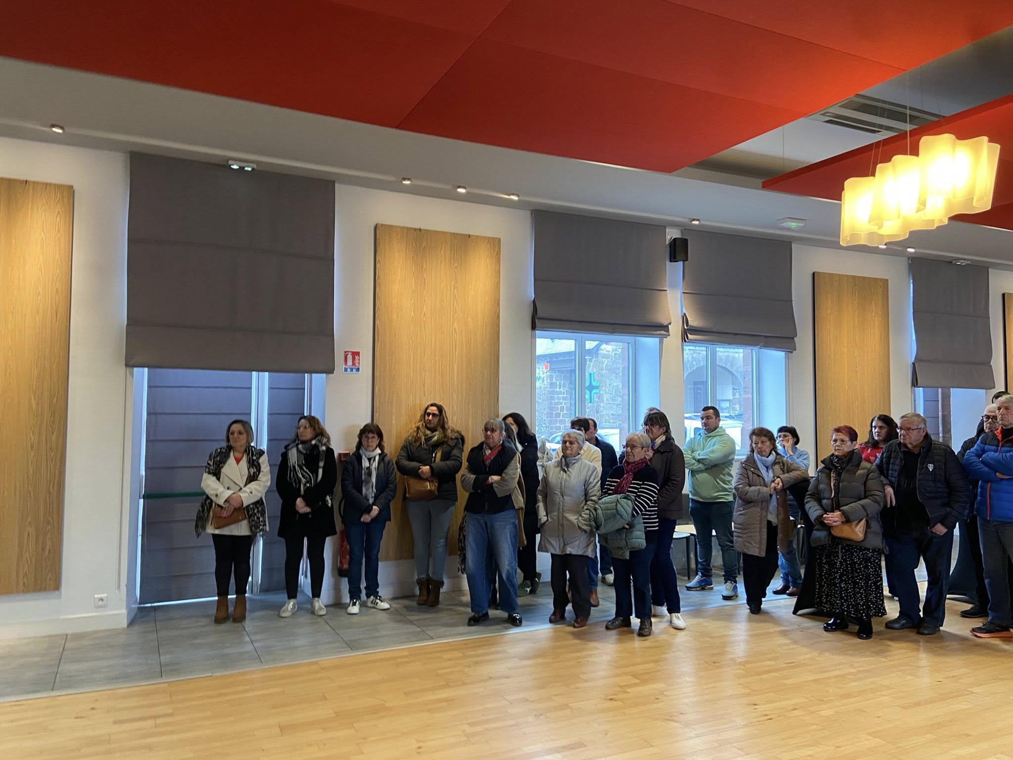 Henri Soulier, maire, a présenté ce samedi matin, à la salle du temps libre, ses vœux pour la 30ᵉ année consécutive, en présence de Patricia Buisson, conseillère départementale, à l’ensemble des élus de la commune, aux personnels municipaux et aux bénévoles associés de la bibliothèque.