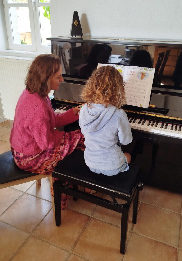 Christine DEBOUDT – cours de piano 1 768x1099